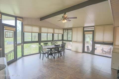 7150 Sapphire Lane, Keystone Heights FL - photo 8 of 36