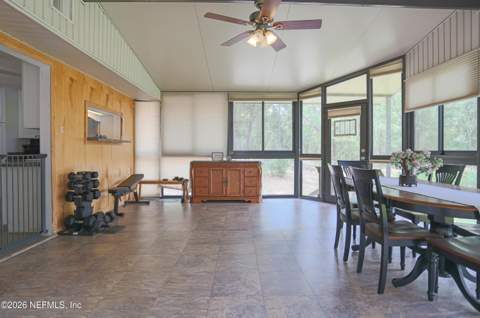 7150 Sapphire Lane, Keystone Heights FL - photo 9 of 36