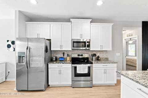 15757 Jim Court, Jacksonville FL - photo 7 of 50