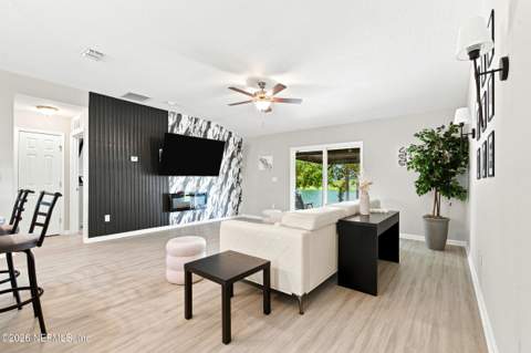 15757 Jim Court, Jacksonville FL - photo 10 of 50