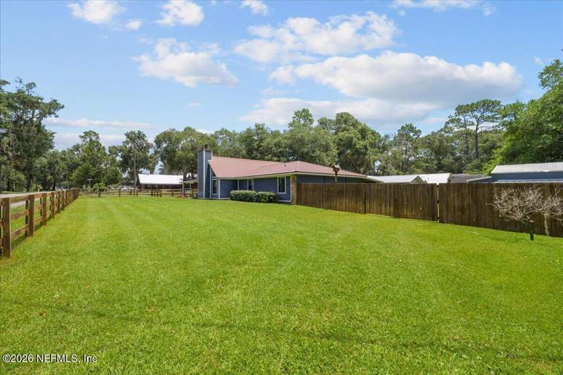 4 bedroom Single Family Residence at 101 Lisa Lane, Metes & Bounds, Palatka — photo 4