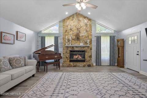 101 Lisa Lane, Palatka FL - photo 8 of 55