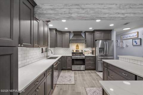 101 Lisa Lane, Palatka FL - photo 12 of 55