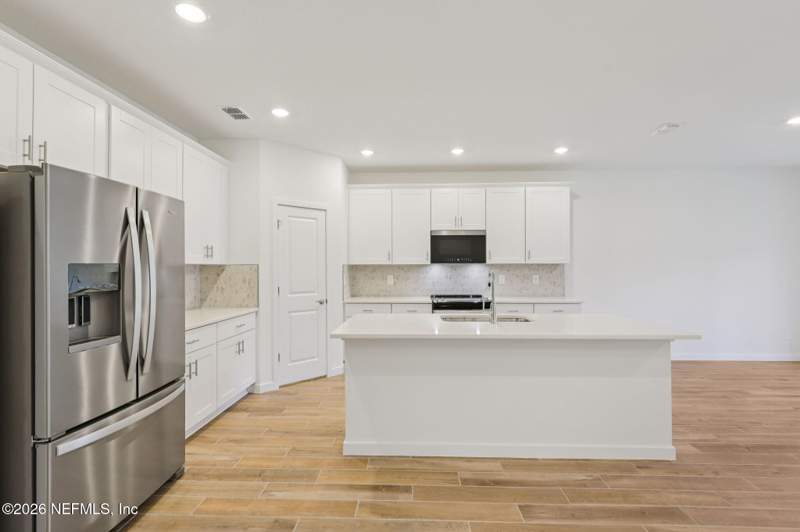4 bedroom Single Family Residence at 7325 Everett Forest Drive, Cypress Meadows, Jacksonville — photo 4