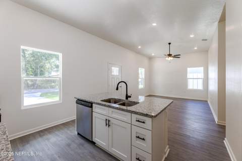 8119 Siskin Avenue, Jacksonville FL - photo 12 of 21