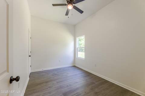 8119 Siskin Avenue, Jacksonville FL - photo 17 of 21