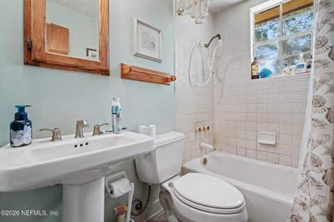 118 Fields Avenue, Jacksonville FL - photo 20 of 24