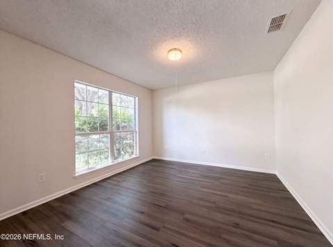 8436 Staplehurst Drive, Jacksonville FL - photo 7 of 22