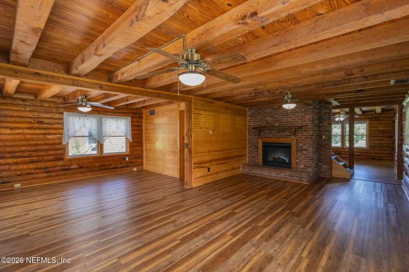 3 bedroom Single Family Residence at 111 Crescent Lake Shore Drive, Crescent City, Crescent City — photo 2