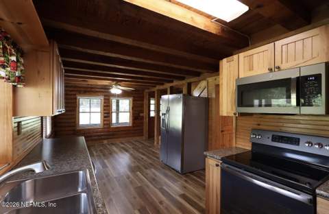 111 Crescent Lake Shore Drive, Crescent City FL - photo 13 of 94