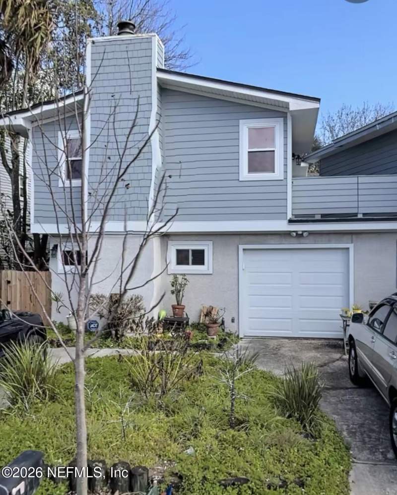 2 bedroom Townhouse at 109 Pine Street, Saltair, Atlantic Beach — photo 2