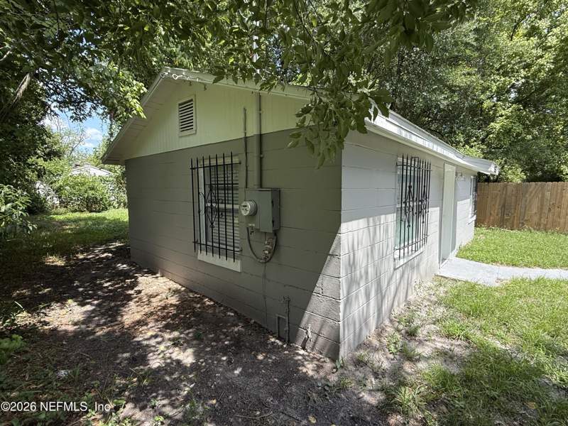 2 bedroom Single Family Residence at 9037 Washington Avenue, Riverview, Jacksonville — photo 5
