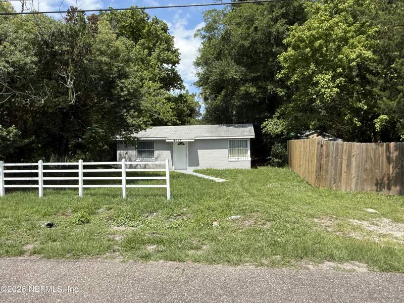 2 bedroom Single Family Residence at 9037 Washington Avenue, Riverview, Jacksonville — photo 2