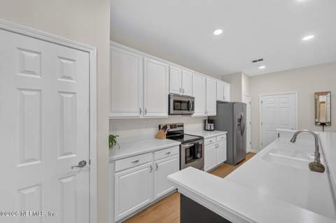 13364 Beach Boulevard #719, Jacksonville FL - photo 13 of 42