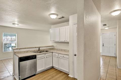 1837 W 28th Street, Jacksonville FL - photo 9 of 20