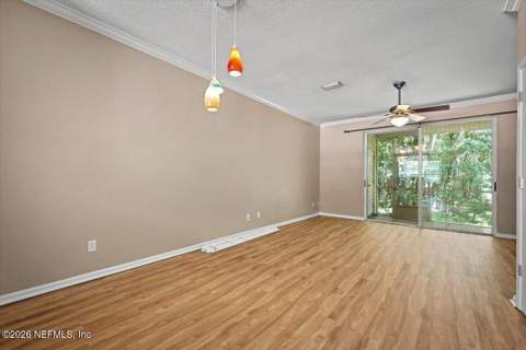 8423 Thornbush Court, Jacksonville FL - photo 14 of 39