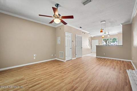8423 Thornbush Court, Jacksonville FL - photo 18 of 39