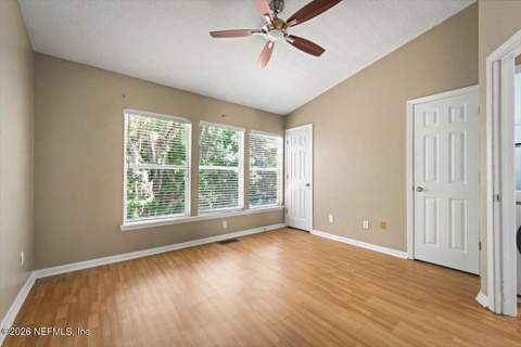 8423 Thornbush Court, Jacksonville FL - photo 21 of 39