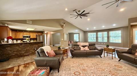 5776 Middleton Court, Jacksonville FL - photo 14 of 36