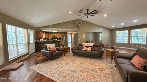 5776 Middleton Court, Jacksonville FL - photo 15 of 36