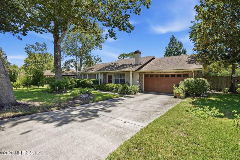 3 bedroom Single Family Residence at 2409 Dublin Court, Pine Terrace At The Meadows, Orange Park — photo 2