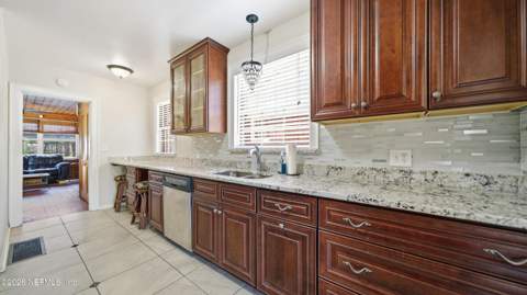 821 Old Hickory Road, Jacksonville FL - photo 16 of 68