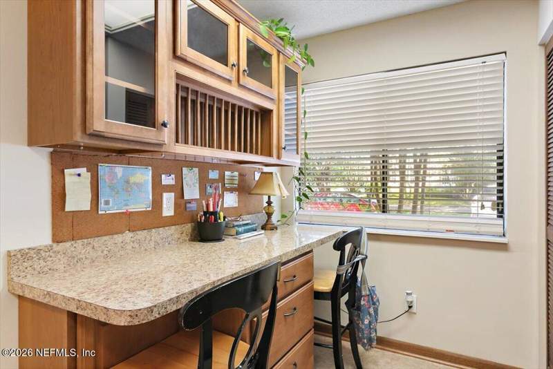2 bedroom Townhouse at 3216 Oak Street #7, Pinehurst, Jacksonville — photo 4