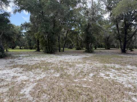 129 Lake Como Drive, Pomona Park FL - photo 9 of 10