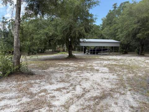 129 Lake Como Drive, Pomona Park FL - photo 8 of 10