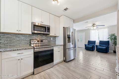 4410 San Clerc Road, Jacksonville FL - photo 9 of 39