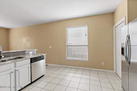 360 Summit Drive, Orange Park FL - photo 9 of 23