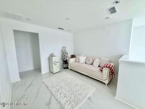 6823 Skinners Dairy Way, Jacksonville FL - photo 16 of 20