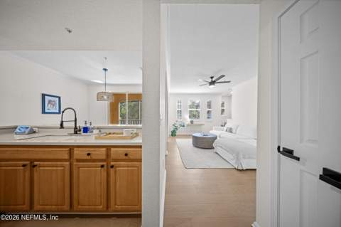 10075 Gate Parkway #903, Jacksonville FL - photo 13 of 37
