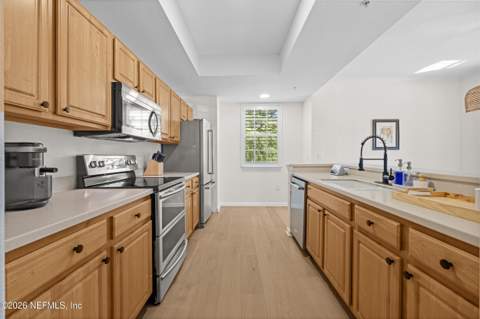 10075 Gate Parkway #903, Jacksonville FL - photo 11 of 37