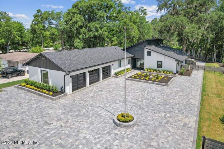 8833 Sanchez Road
