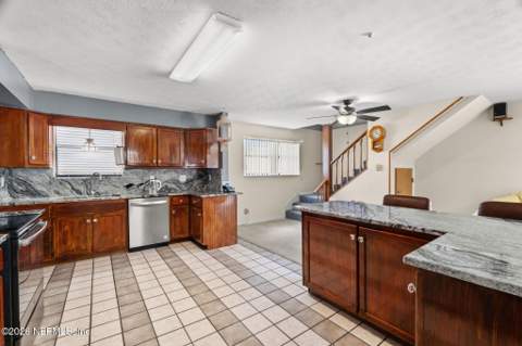 5675 Weber Lane, Jacksonville FL - photo 16 of 45