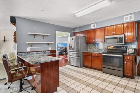 5675 Weber Lane, Jacksonville FL - photo 18 of 45
