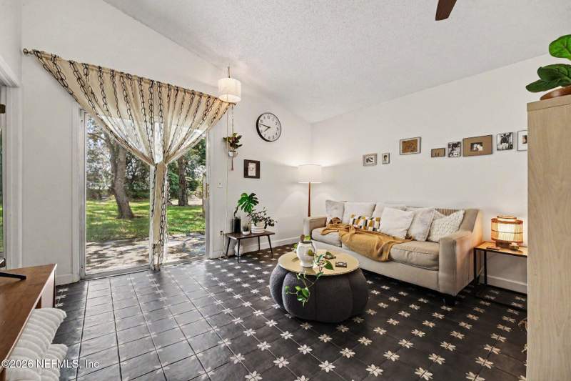 2 bedroom Single Family Residence at 1324 Independence Drive #B, Bay Hill Landing, Orange Park — photo 4