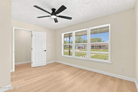6104 W Golden Grove Road, Jacksonville FL - photo 11 of 35
