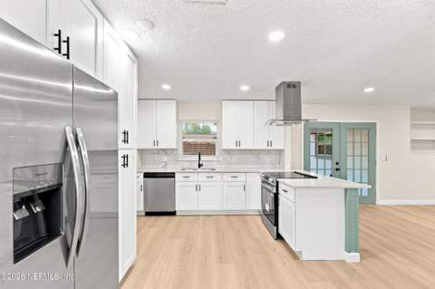 6104 W Golden Grove Road, Jacksonville FL - photo 9 of 35