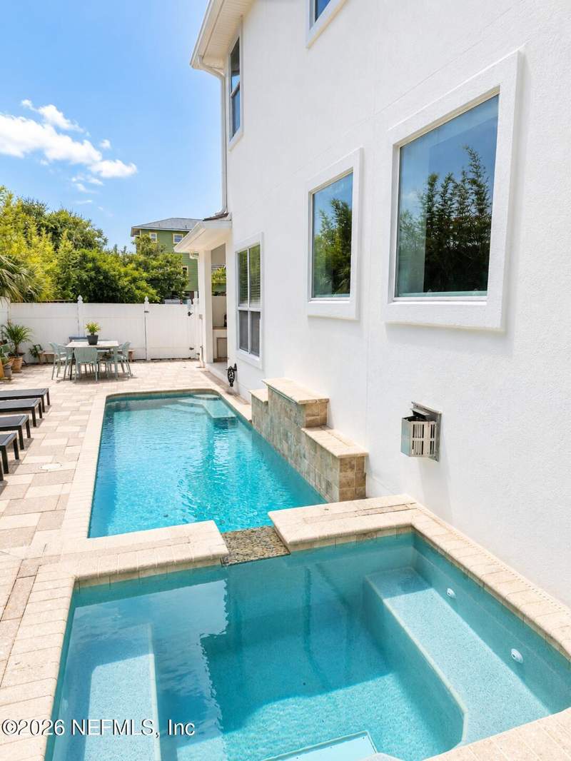 7 bedroom Single Family Residence at 157 Lawn Avenue, Surfside, St. Augustine — photo 5