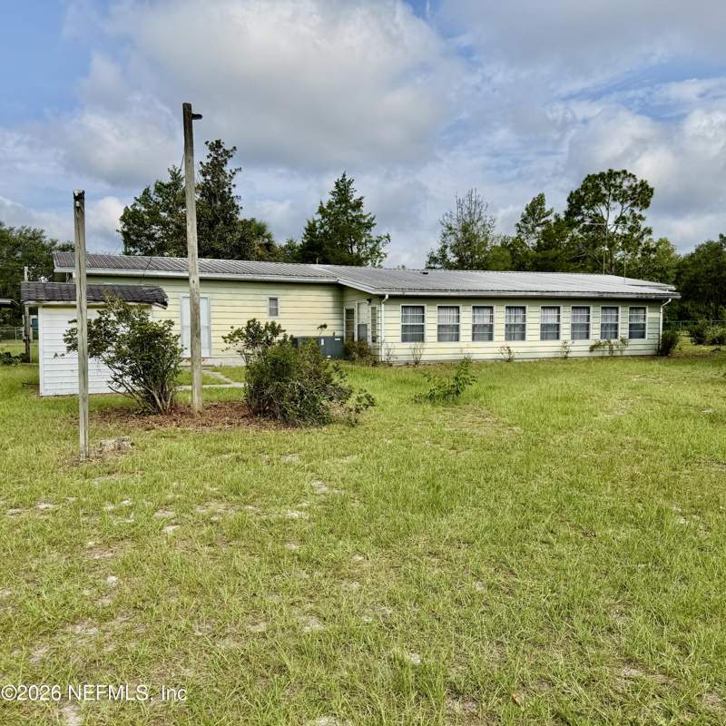 3 bedroom Mobile Home at 304 Dawn Avenue, Interlachen Estate, Interlachen — photo 3