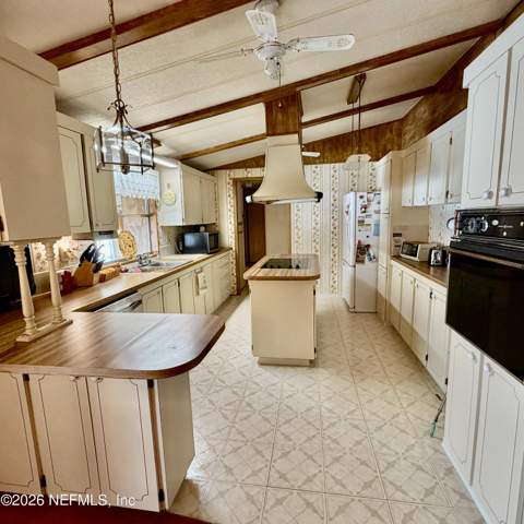 304 Dawn Avenue, Interlachen FL - photo 6 of 54