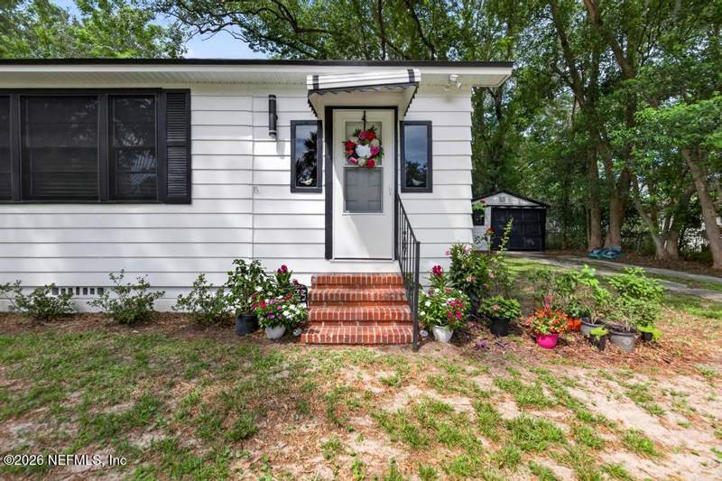 2 bedroom Single Family Residence at 9046 TYLER Avenue, Thompsons Riverview, Jacksonville — photo 2