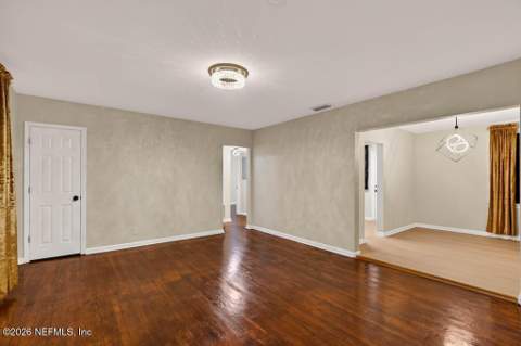 9046 Tyler Avenue, Jacksonville FL - photo 11 of 48