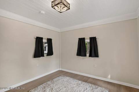 9046 Tyler Avenue, Jacksonville FL - photo 15 of 48