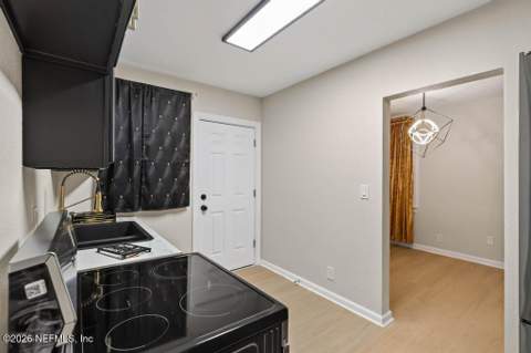 9046 Tyler Avenue, Jacksonville FL - photo 19 of 48