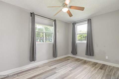 5419 Alpha Avenue, Jacksonville FL - photo 24 of 50