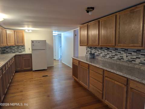 1081 Old Gainesville Highway, Interlachen FL - photo 11 of 36