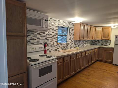 1081 Old Gainesville Highway, Interlachen FL - photo 12 of 36